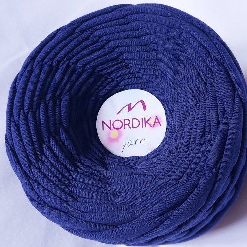 Трикотажна пряжа Nordika Yarn 7-9 мм 50м темно-синя 79-028