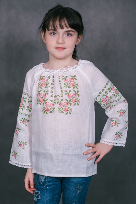 Пошита сорочка на дівчинку для вишивання бісером або нитками ШВД-01