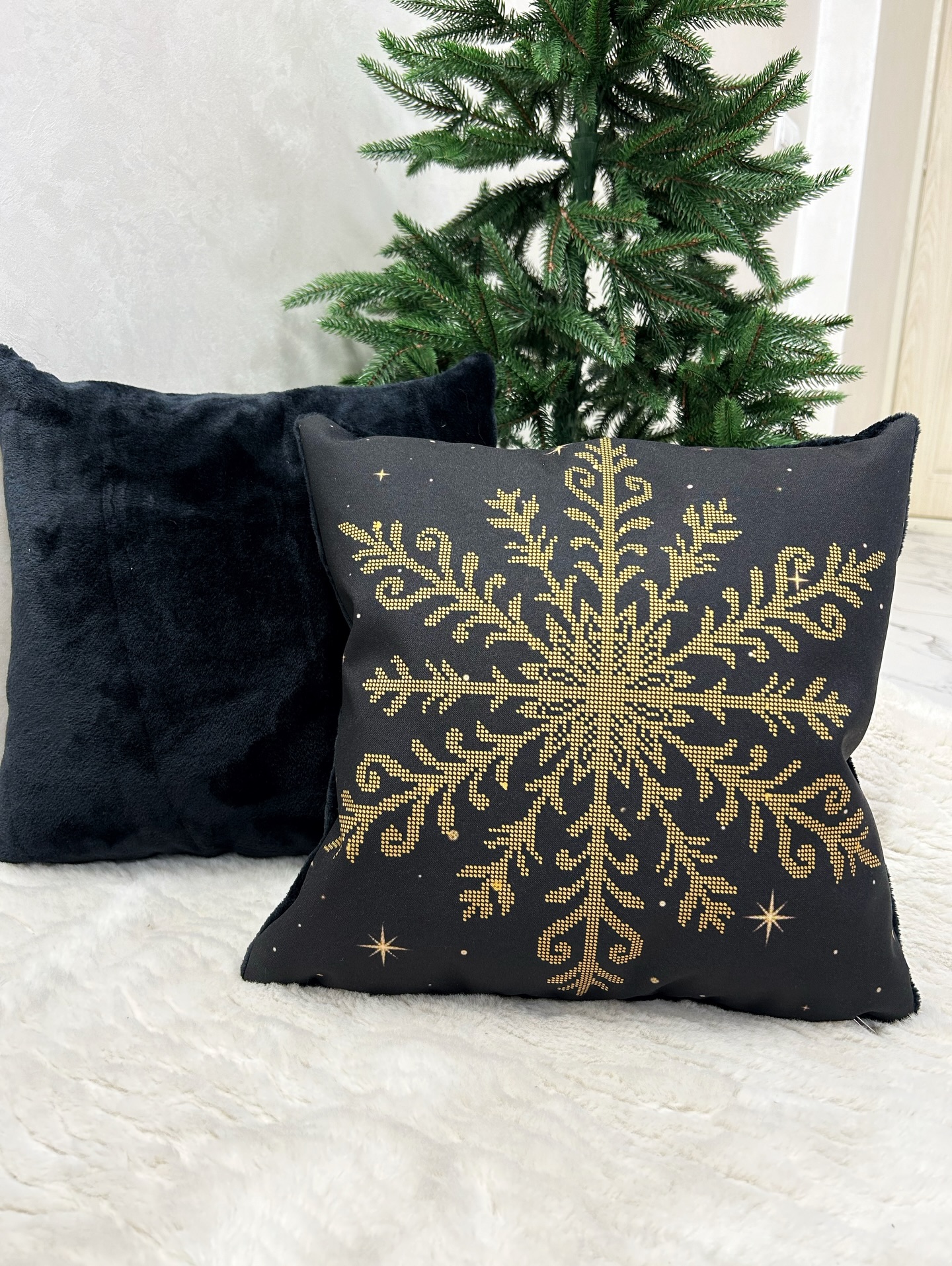 Подушка з наволочкою для вишивання ДП-149 Сніжинка