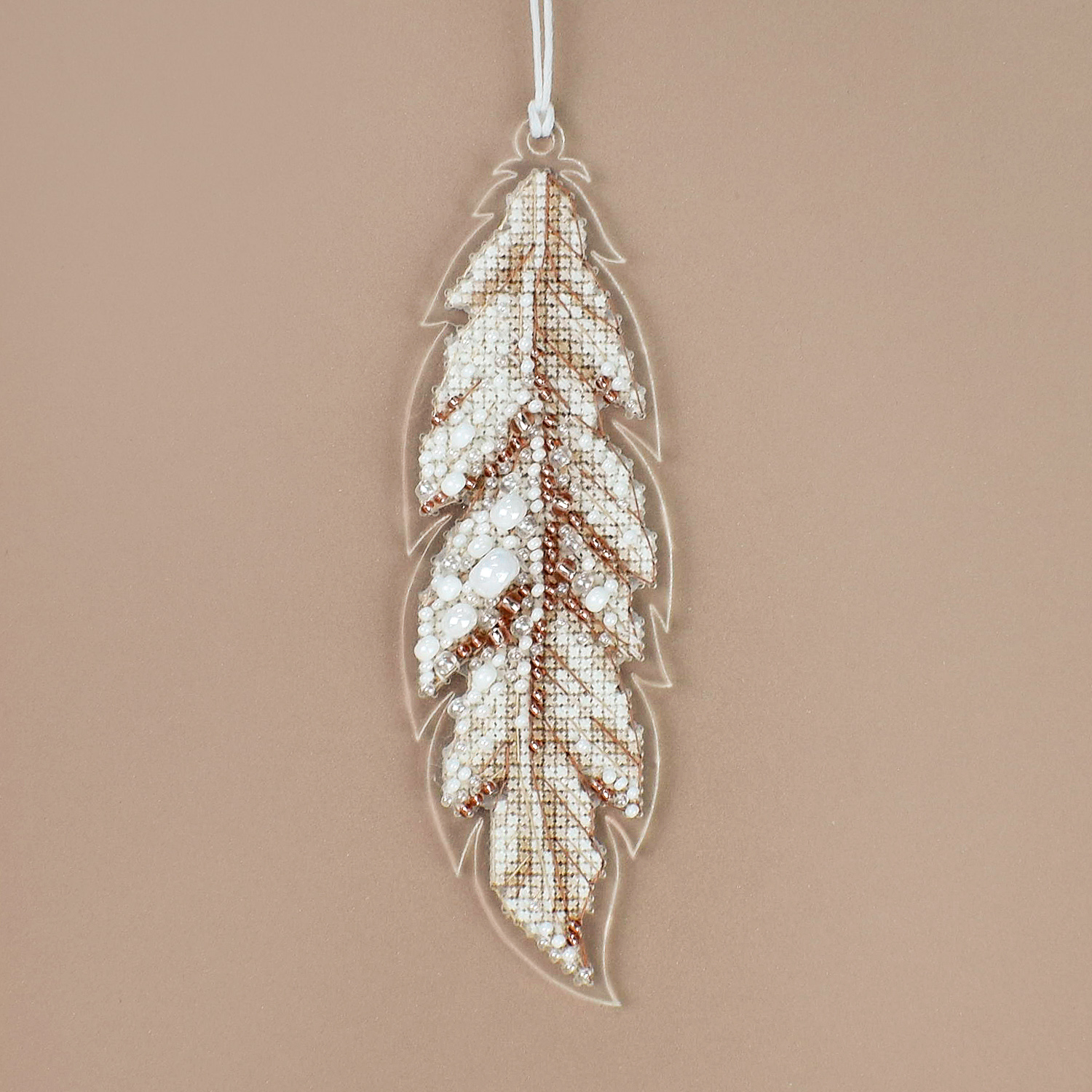 Набір для вишивки новорічної іграшки на акрилі НА-010 Дотик чудес