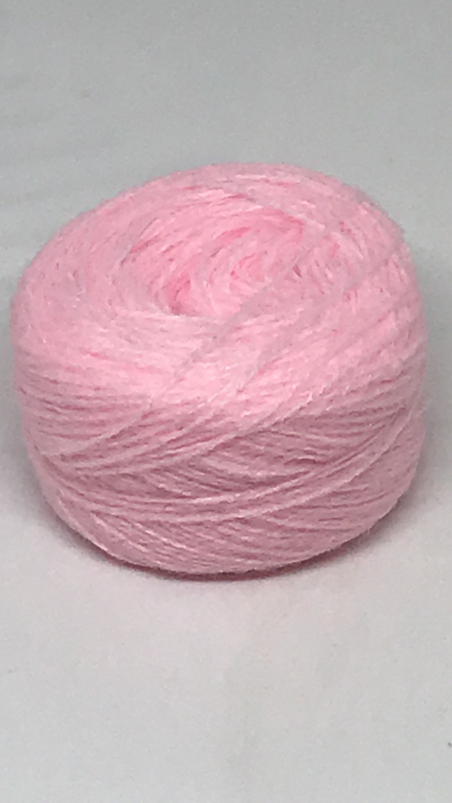 Акриловая нитка для вышивки, бледно-розовая 732