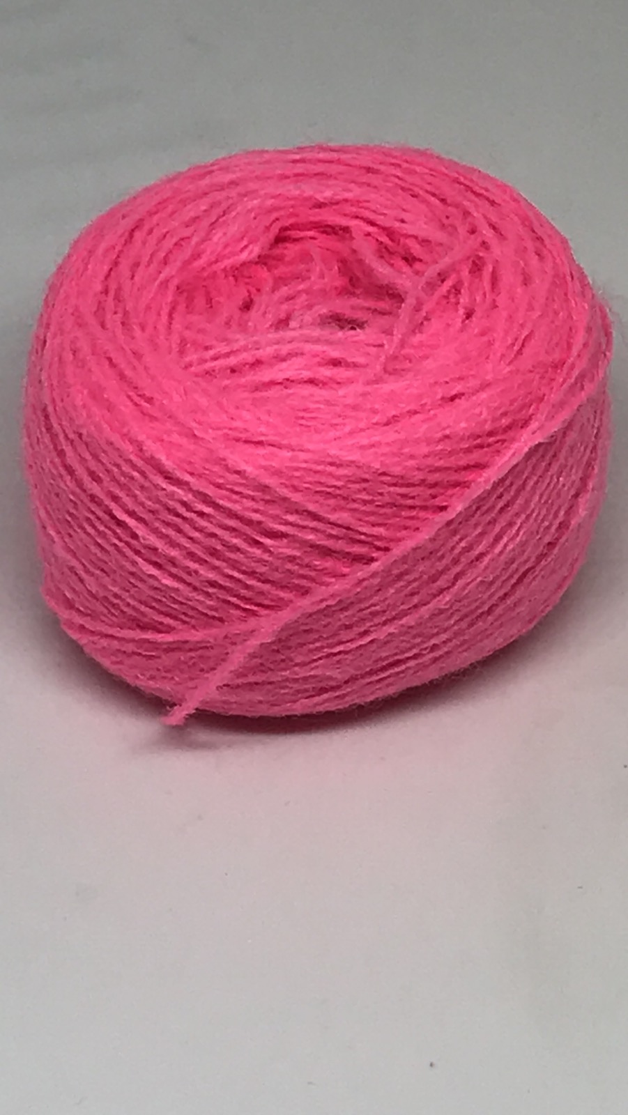 Акриловая нитка для вышивки, темно-розовая 735