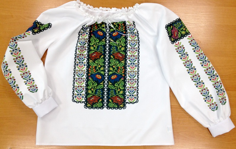 Пошита жіноча блуза для вишивання ШВЖ-41