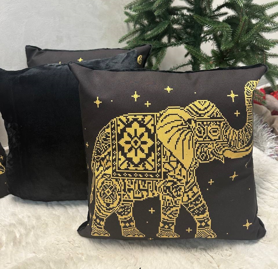 Подушка з наволочкою для вишивання ДП-156 Слон
