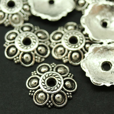Шапочки для намистин металеві, квітка, колір античне срібло УТ000007717
