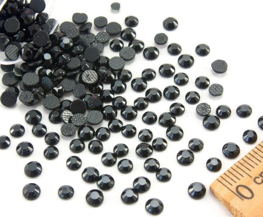 Стрази SS16 скляні ≈ 3,7-4 мм) термоклейові Колір - чорний (близько 400 штук)