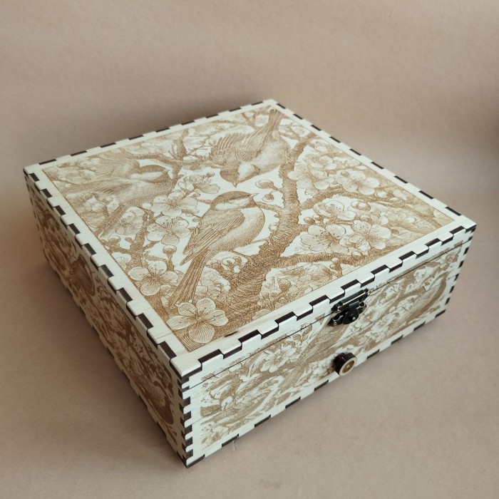 Скринька для рукоділля з висувним ящиком 060645