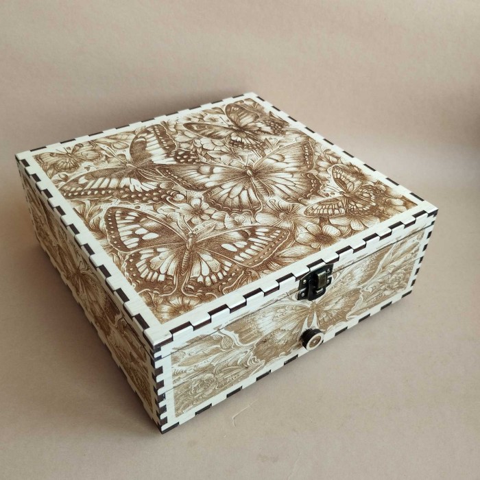 Скринька для рукоділля з висувним ящиком 060647