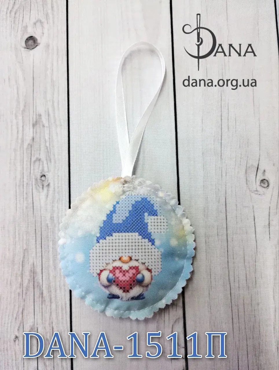 Пошита новорічна прикраса для вишивання бісером 1511П Гномики