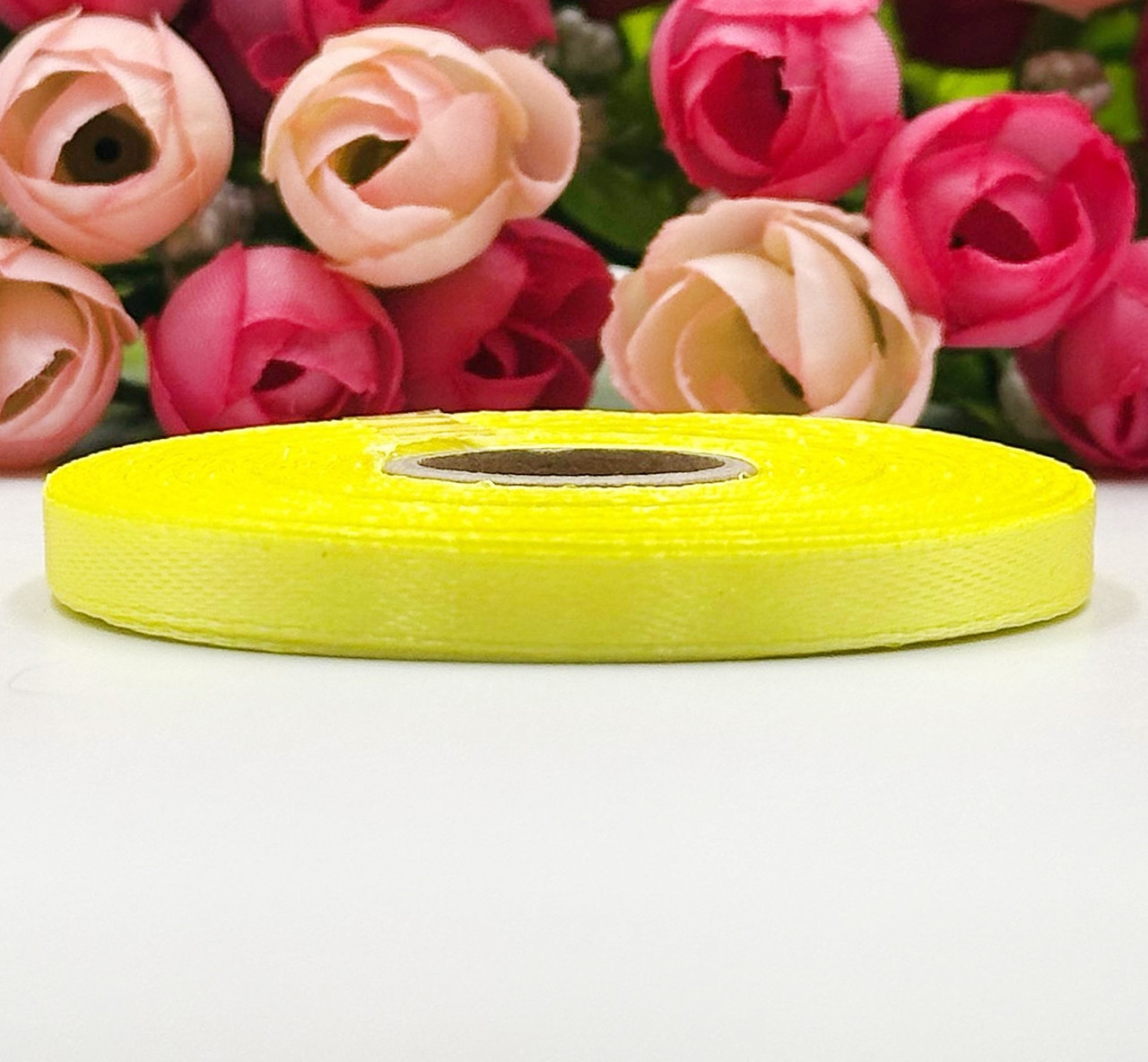 Атласна стрічка для вишивки та декору 6мм, колір - світло-жовтий