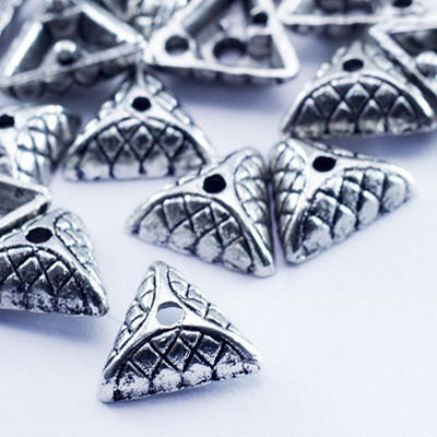 Шапочки для бусин металлические, треугольные, 10х4мм, цвет античное серебро 