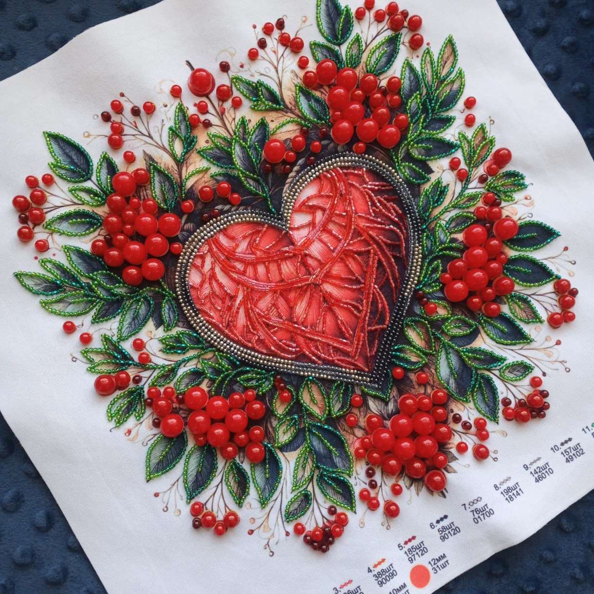 Схема для вишивання бісером та намистинами hh_А337 Калинове серце